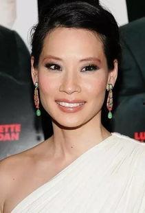 国外明星不婚,国外明星为何选择单身生活？